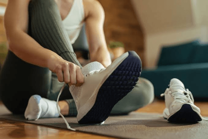 How to Choose Sneakers: Fit, Cushioning & Grip