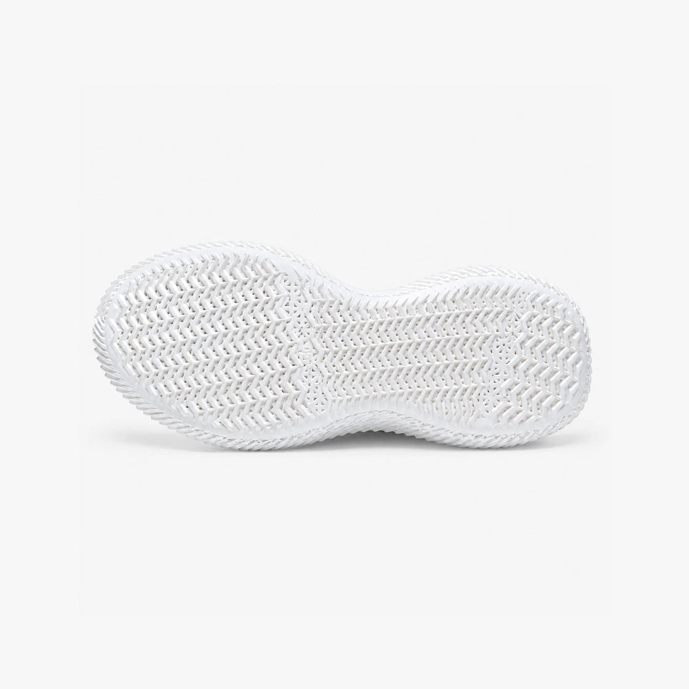Braidge textured outsole with grip pattern