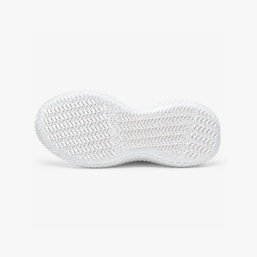Braidge textured outsole with grip pattern