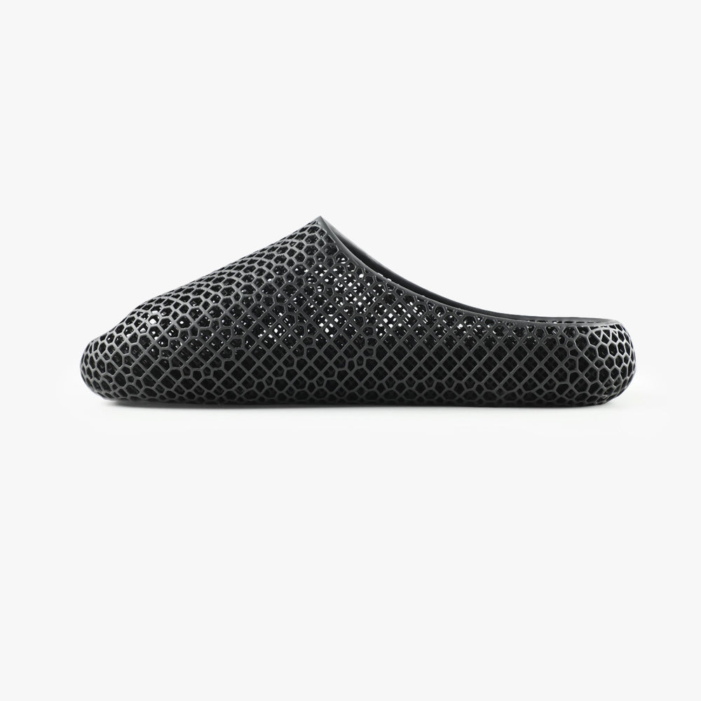 Side view 3D printed slippers breathable lattice design