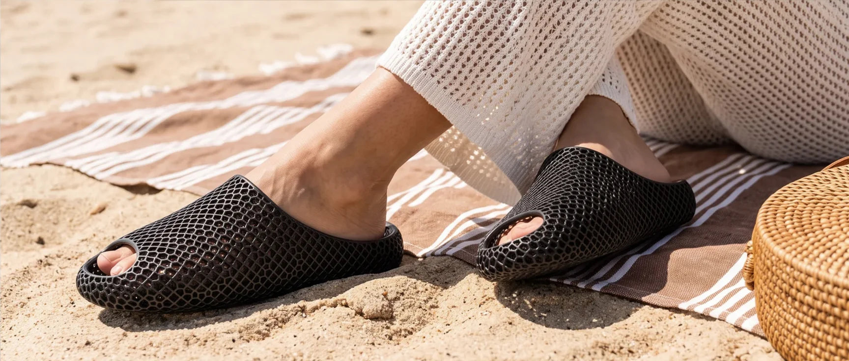 AeroCloud 3D printed slides lifestyle scene wide